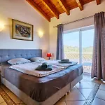 Lovely Hugh Close To Beaches Up To 10 Sleeps * Hortas do Tabual