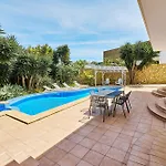 Lovely Hugh Close To Beaches Up To 10 Sleeps Feriehus *