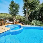 Lovely Hugh Close To Beaches Up To 10 Sleeps Feriehus Hortas do Tabual