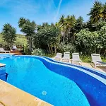 Lovely Hugh Close To Beaches Up To 10 Sleeps Feriehus