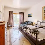 Feriehus Lovely Hugh Close To Beaches Up To 10 Sleeps *
