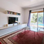 Lovely Hugh Close To Beaches Up To 10 Sleeps