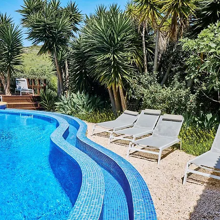 Lovely Hugh Close To Beaches Up To 10 Sleeps *