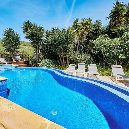 Lovely Hugh Close To Beaches Up To 10 Sleeps Tatil Evi