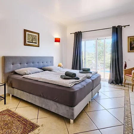 Tatil Evi Lovely Hugh Close To Beaches Up To 10 Sleeps Hortas do Tabual