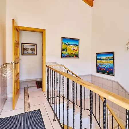 Lovely Hugh Close To Beaches Up To 10 Sleeps Hortas do Tabual