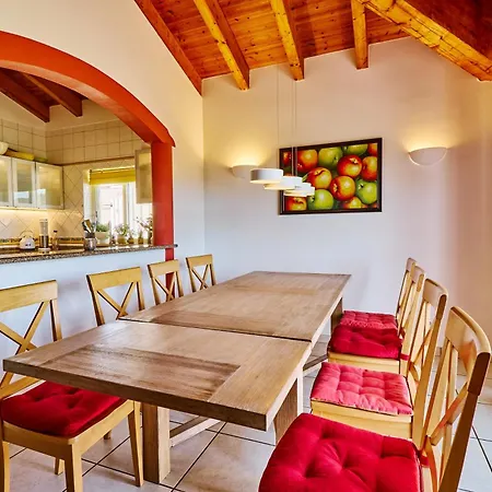 Lovely Hugh Close To Beaches Up To 10 Sleeps בית נופש *