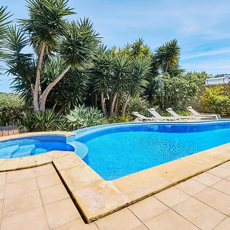 Lovely Hugh Close To Beaches Up To 10 Sleeps בית נופש Hortas do Tabual