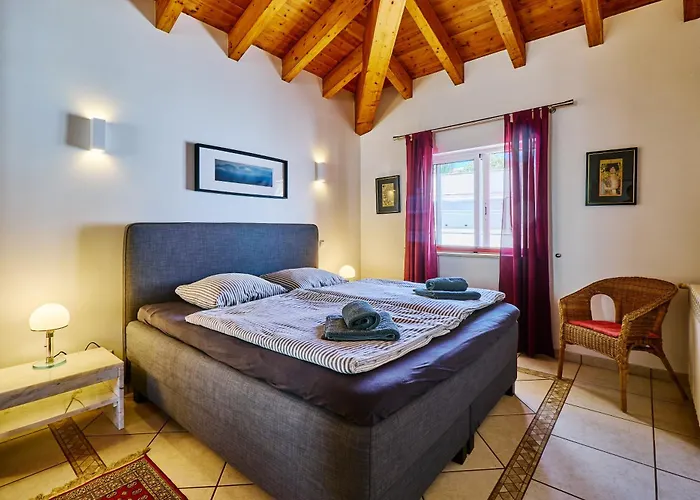 Lovely Hugh Close To Beaches Up To 10 Sleeps * Hortas do Tabual