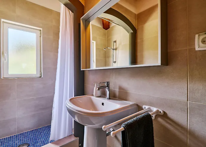 Nyaraló Lovely Hugh Close To Beaches Up To 10 Sleeps *