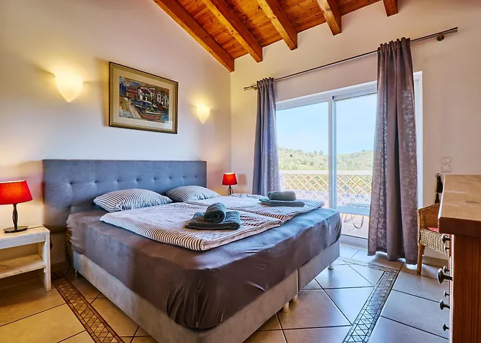 Lovely Hugh Close To Beaches Up To 10 Sleeps * Hortas do Tabual