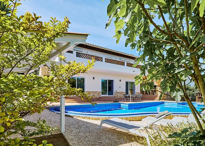 Nyaraló Lovely Hugh Close To Beaches Up To 10 Sleeps