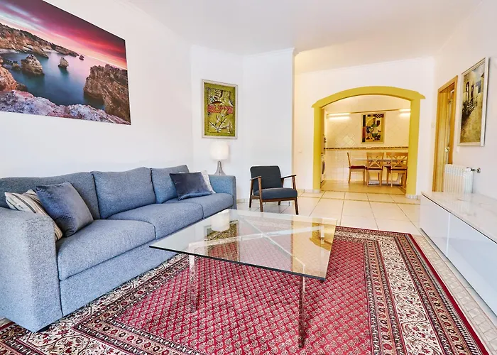 Nyaraló Lovely Hugh Close To Beaches Up To 10 Sleeps Hortas do Tabual
