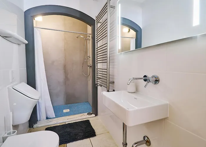 Lovely Hugh Close To Beaches Up To 10 Sleeps *