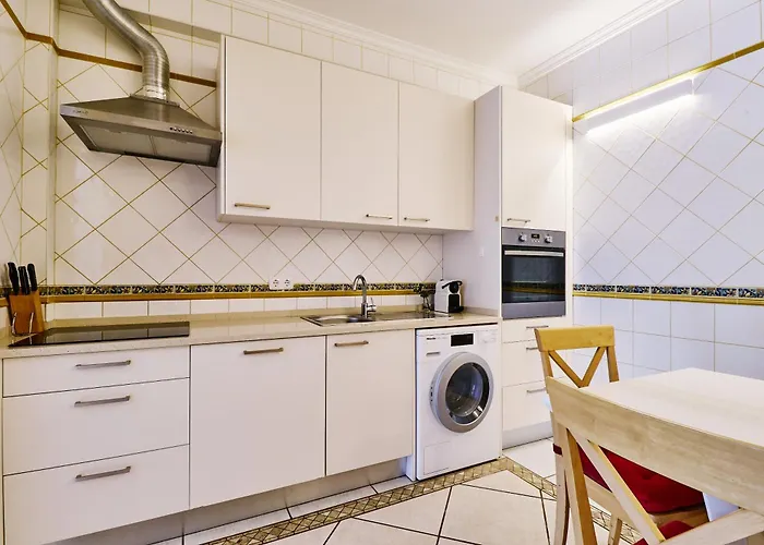 Lovely Hugh Close To Beaches Up To 10 Sleeps Nyaraló Hortas do Tabual